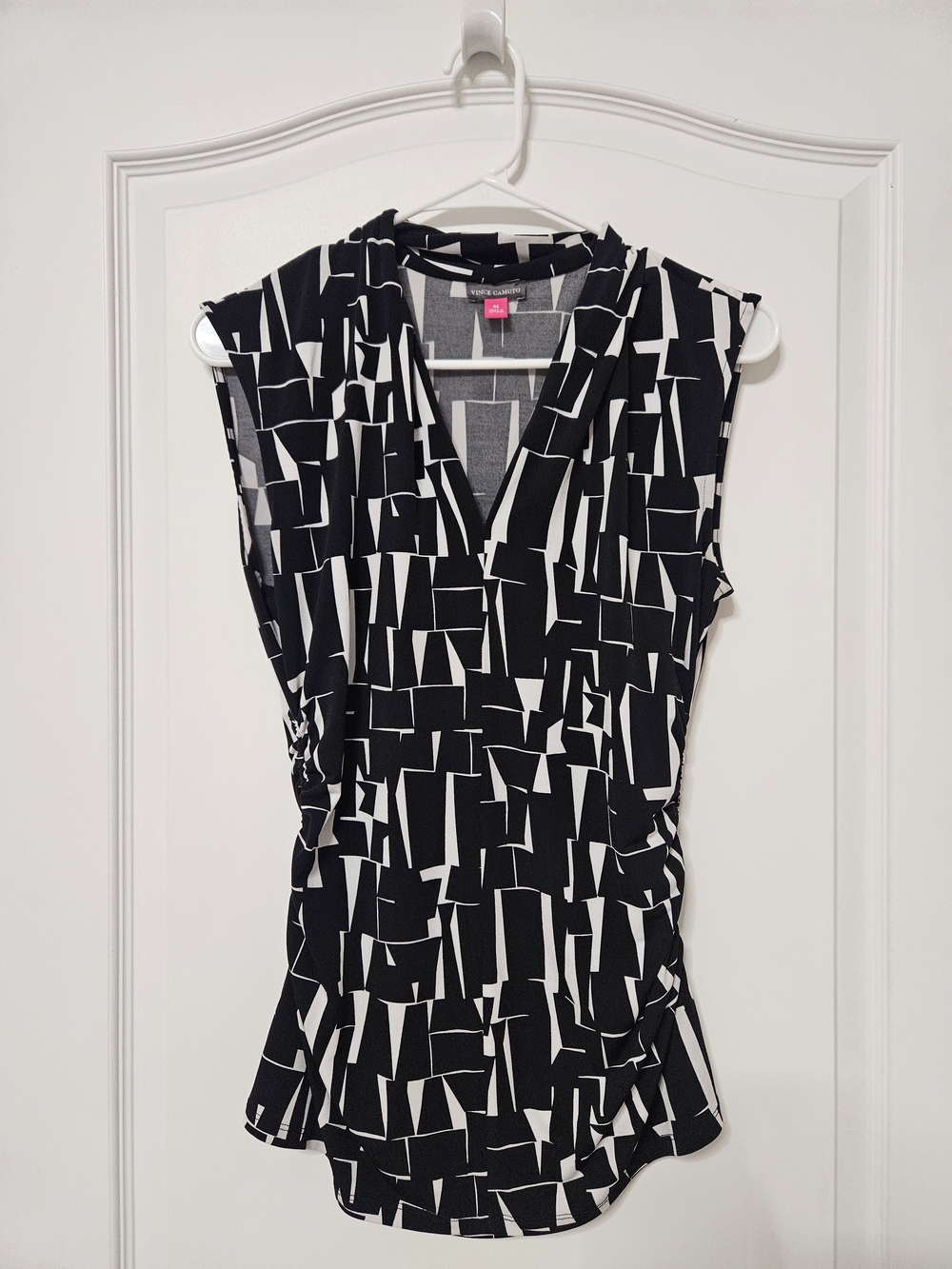 Vince Camuto Black and White Geometric Sleeveless Blouse